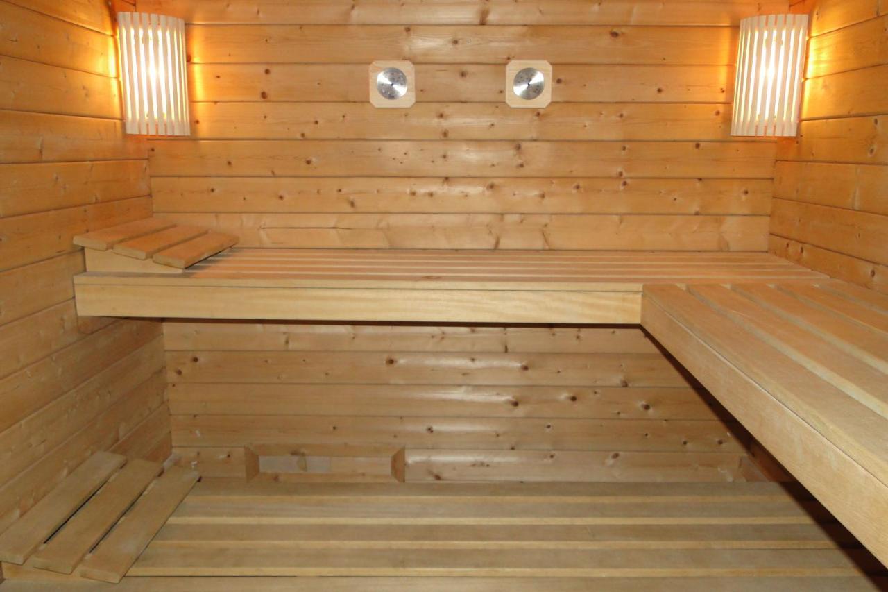 Gite 295 Montagnes Du Jura Avec Spa Et Sauna Classe 3 Etoiles Foncine-le-Haut Dış mekan fotoğraf